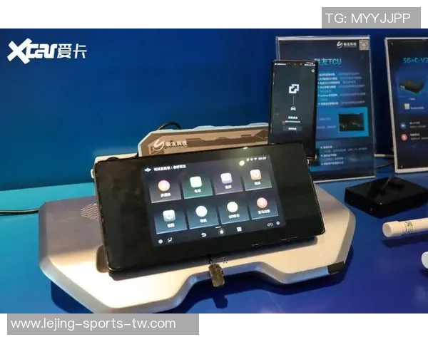 足球新科技引领未来比赛变革智能化助力提升运动员表现与观众体验